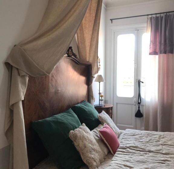 Номер Стандарт с Балконом, Le Logis Blanc Bed&breakfast