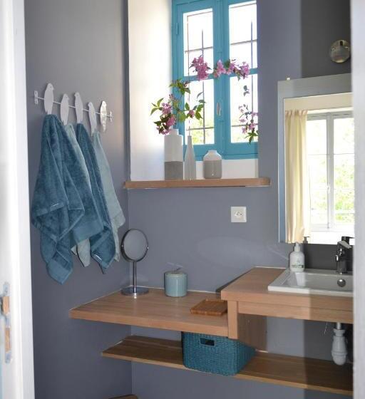 四人标准间, L'estancat