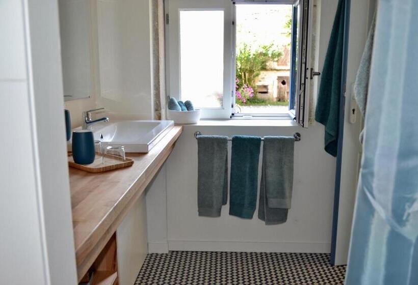 四人标准间, L'estancat