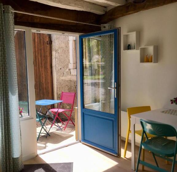 四人标准间, L'estancat