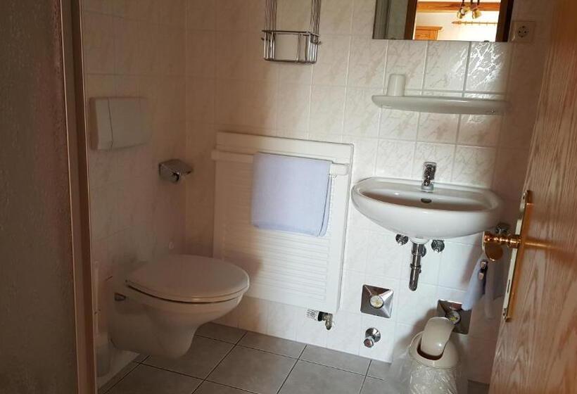 スタンダードシングルルーム, Jagerheim Lobsal