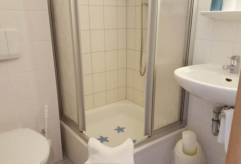 スタンダードルーム, Jagerheim Lobsal