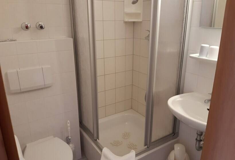 スタンダードルーム, Jagerheim Lobsal