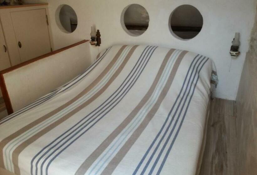 ファミリールーム, Le Patio Des Cigales