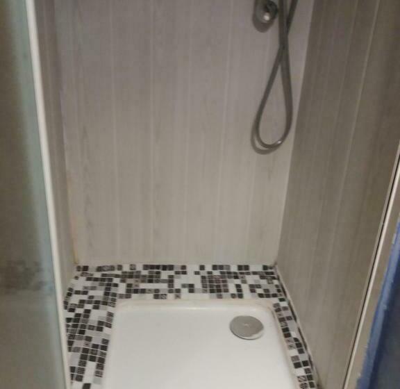 ファミリールーム, Le Patio Des Cigales