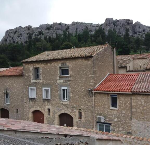 ファミリールーム, Le Patio Des Cigales