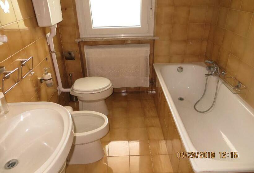 デラックスルーム, 5 Palme