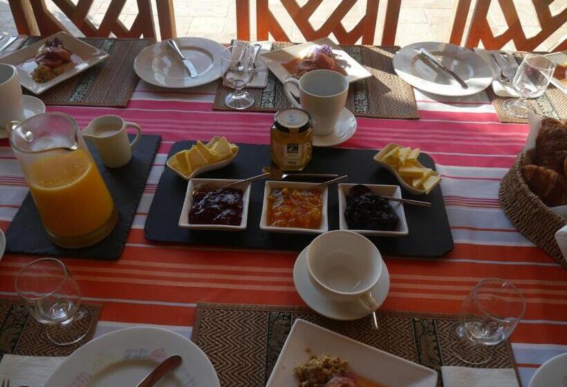 디럭스 룸, Bel Endroit