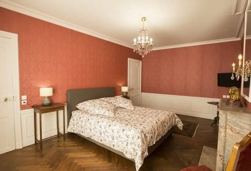 コンフォーとスイートルーム, Chateau Des Monts
