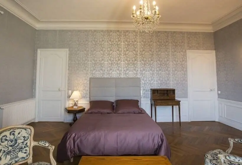 コンフォーとスイートルーム, Chateau Des Monts