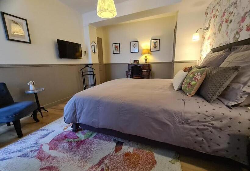 シティビュースイート, La Glycine Blanche