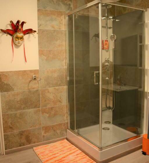 Номер Deluxe, Les Noyers Aulnay