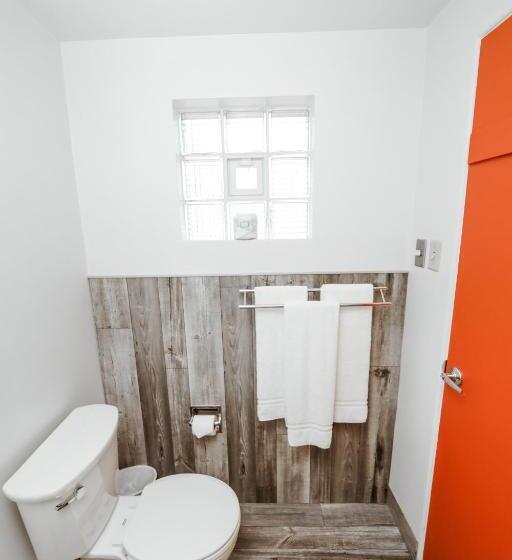 غرفة قياسية سرير كينج, American Classic Inn