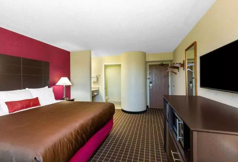 キングサイズベッドのスタンダードルーム, Baymont Inn & Suites By Wyndham Mukwonago