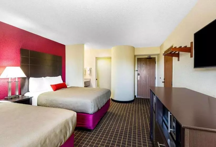２ダブルベッドのスタンダードルーム, Baymont Inn & Suites By Wyndham Mukwonago