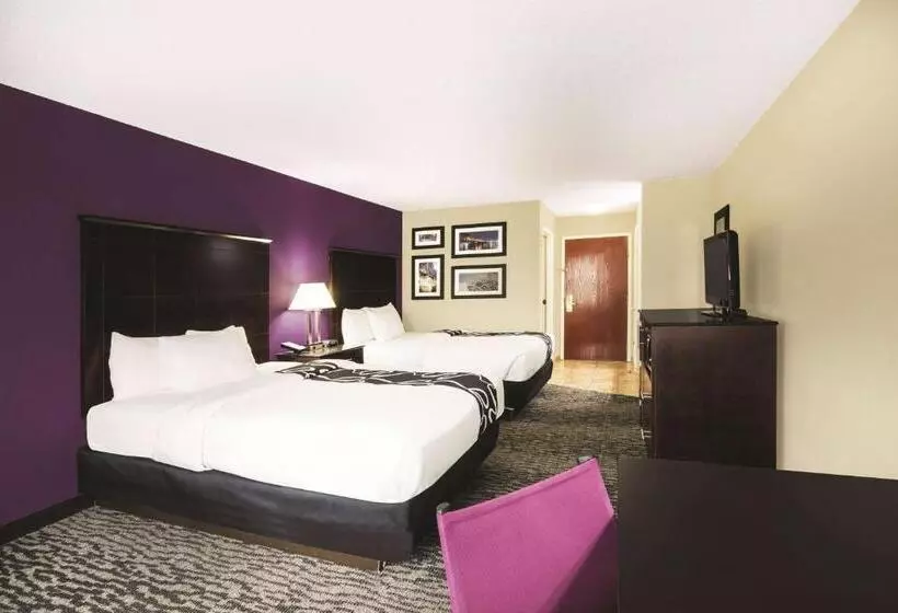 デラックスルーム, La Quinta Inn & Suites By Wyndham Louisville East