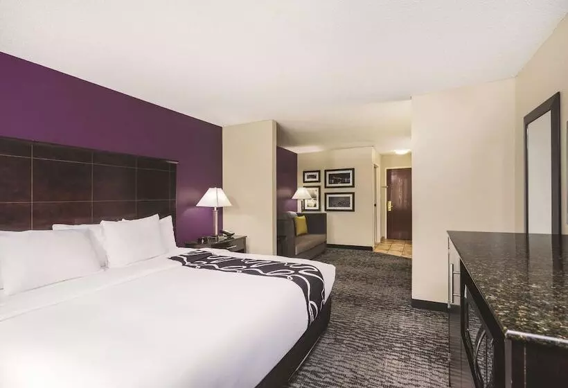 デラックスルーム, La Quinta Inn & Suites By Wyndham Louisville East