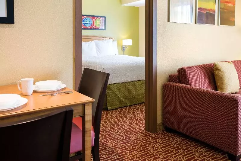 スイート, Sonesta Simply Suites Phoenix Scottsdale