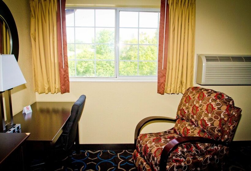 غرفة قياسية سرير مزدوج, Super 8 By Wyndham Kansas City