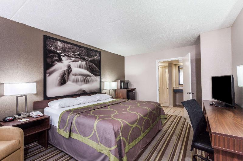 带大床的标准间, Super 8 By Wyndham Pigeon Forge Emert St