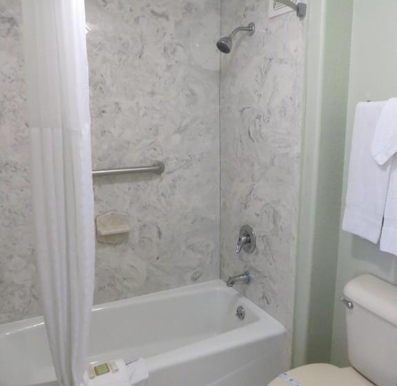 غرفه قياسيه سريرين مزدوجين, Super 8 By Wyndham South Padre Island