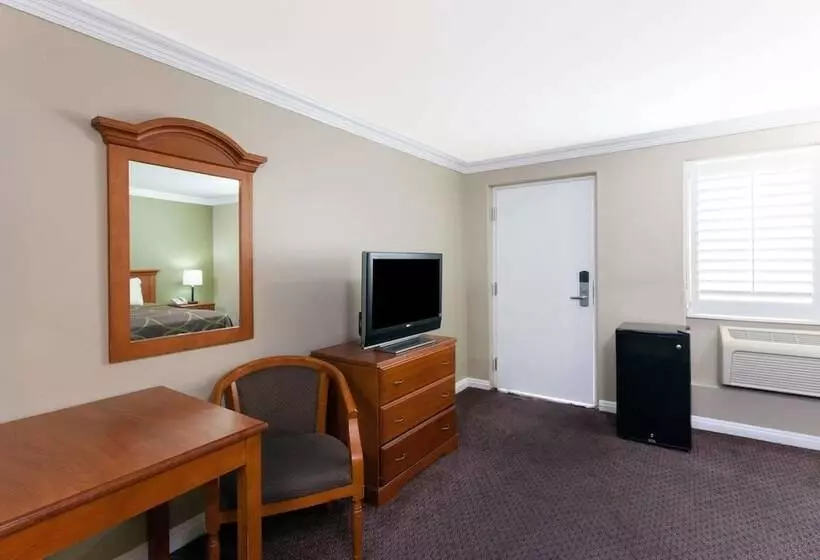 2ダブルベッドのスタンダードルーム, Torrance Inn Lax Airport Area