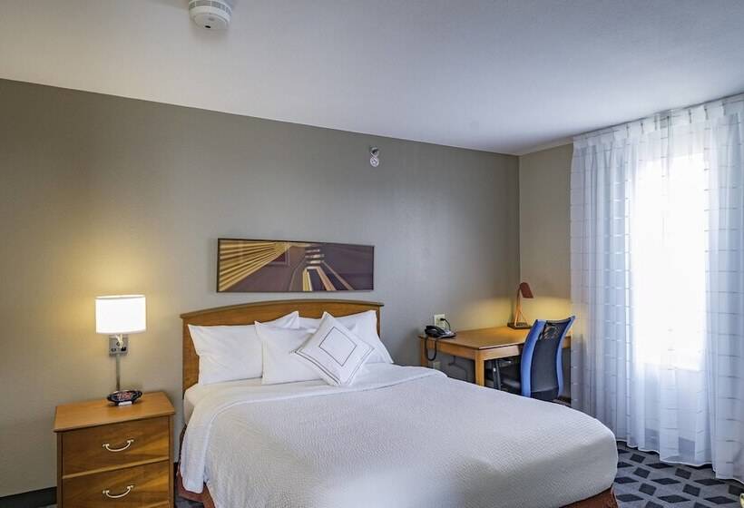 Люкс 2 Спальни, Towneplace Suites Cleveland Streetsboro