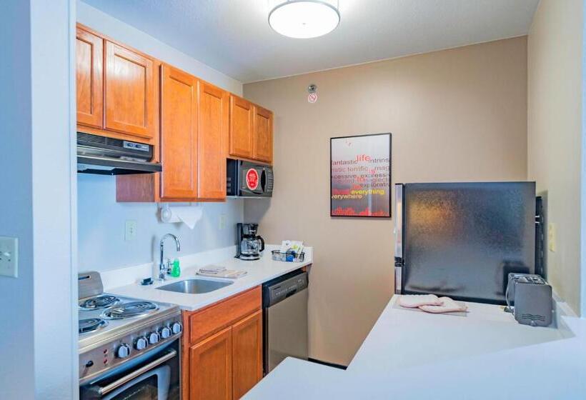 إستوديو قياسى, Towneplace Suites Cleveland Streetsboro