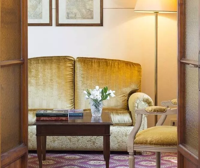 キングサイズベッドのスイートルーム, Villa Lecchi Hotel Wellness