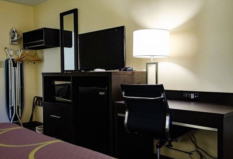 חדר סטנדרט שתי מיטות זוגיות, Motel 6 Forsyth, Ga Tift College