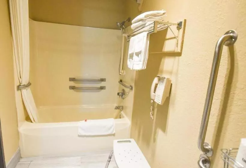 Standard-invahuone, Super 8 By Wyndham Mclean/bloomington Sw