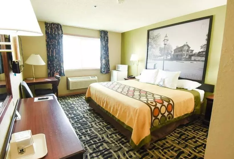 Standard-huone King-vuode, Super 8 By Wyndham Mclean/bloomington Sw