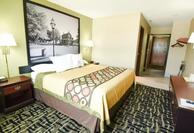 Standard-huone King-vuode, Super 8 By Wyndham Mclean/bloomington Sw