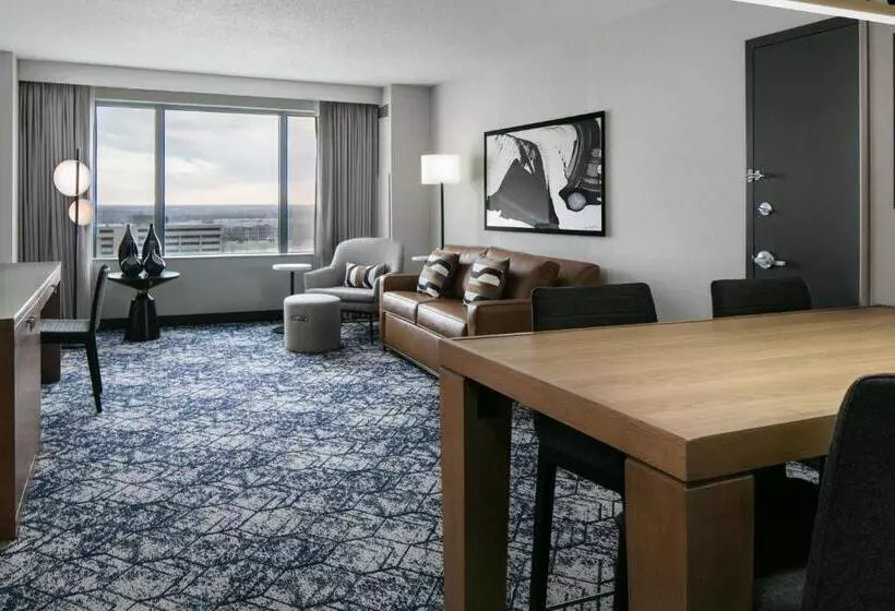クラブジュニアスイート, Sheraton Overland Park Hotel At The Convention Center