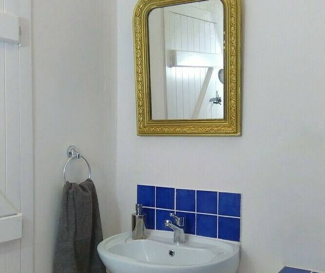 غرفة قياسية, Le Douitel