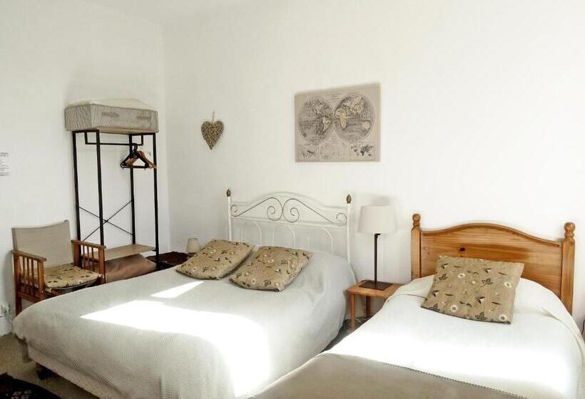 Семейный Номер Deluxe, Maison De Fortitude Chambres D Hotes