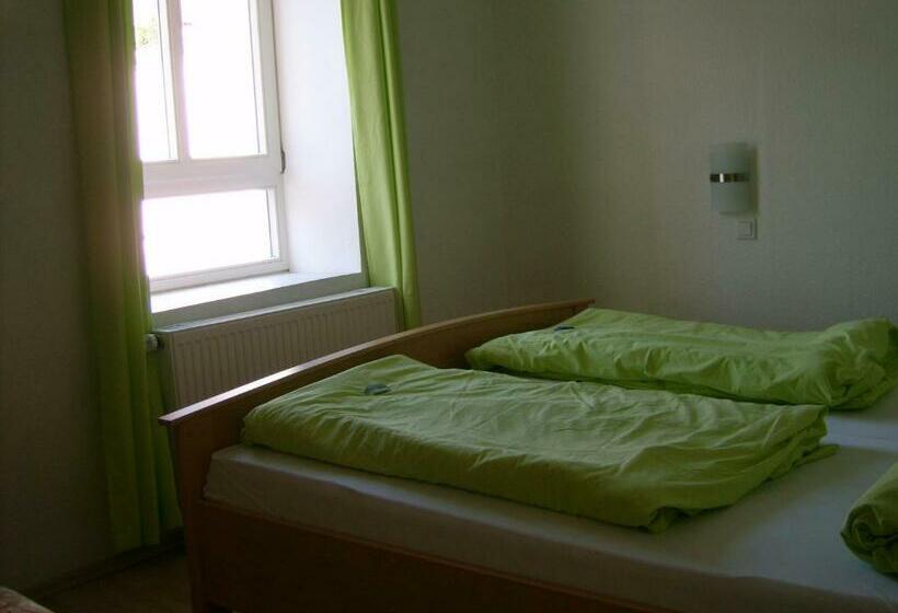 Номер Стандарт Трехместный, Gasthaus Zur Traube