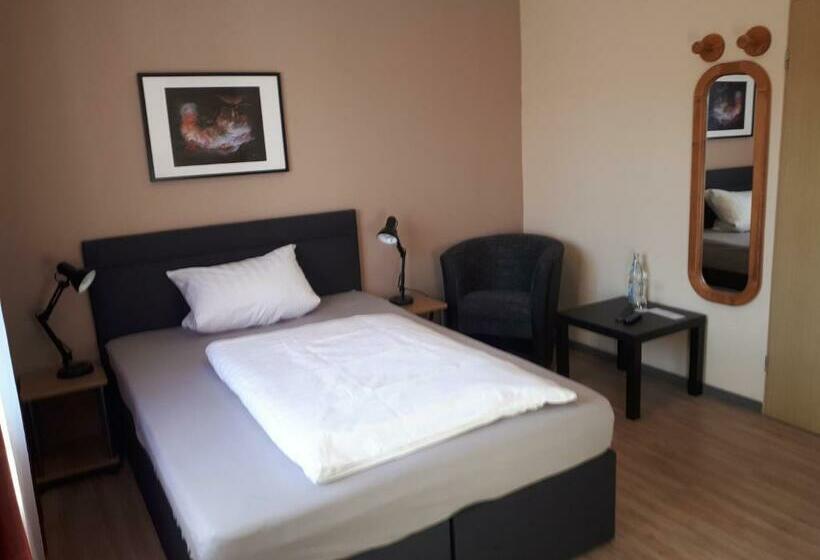 スタンダードシングルルーム, Restaurant Denis