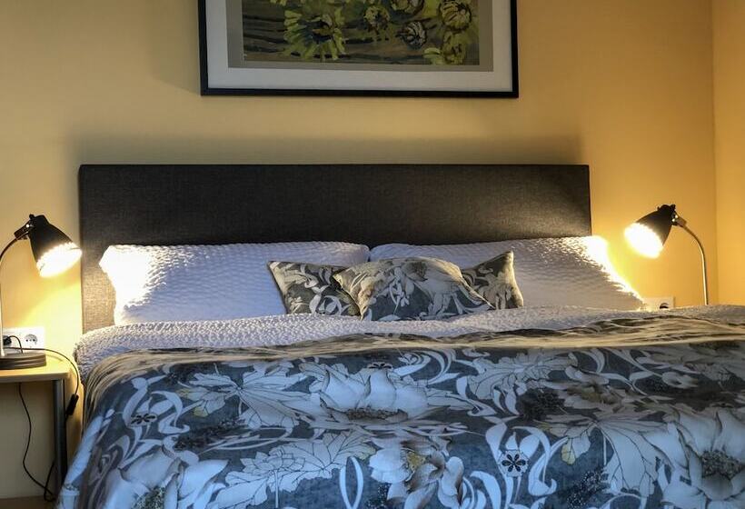 スタンダードルーム, Restaurant Denis