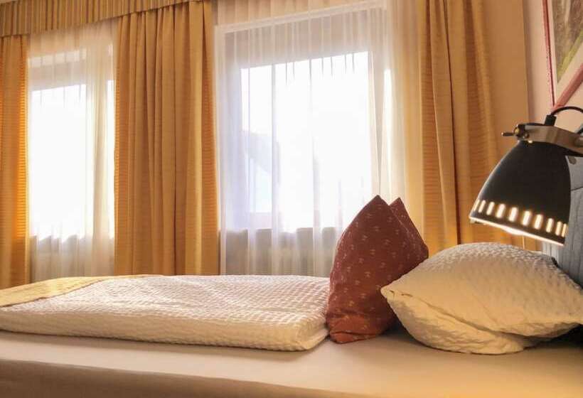 スタンダードシングルルーム, Restaurant Denis