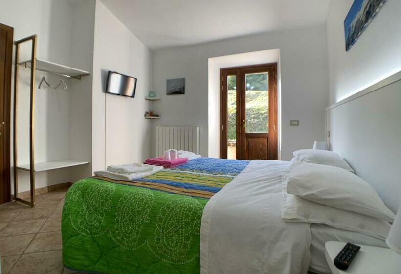 4인용 스탠다드 룸, La Fattoria Dei Sibillini