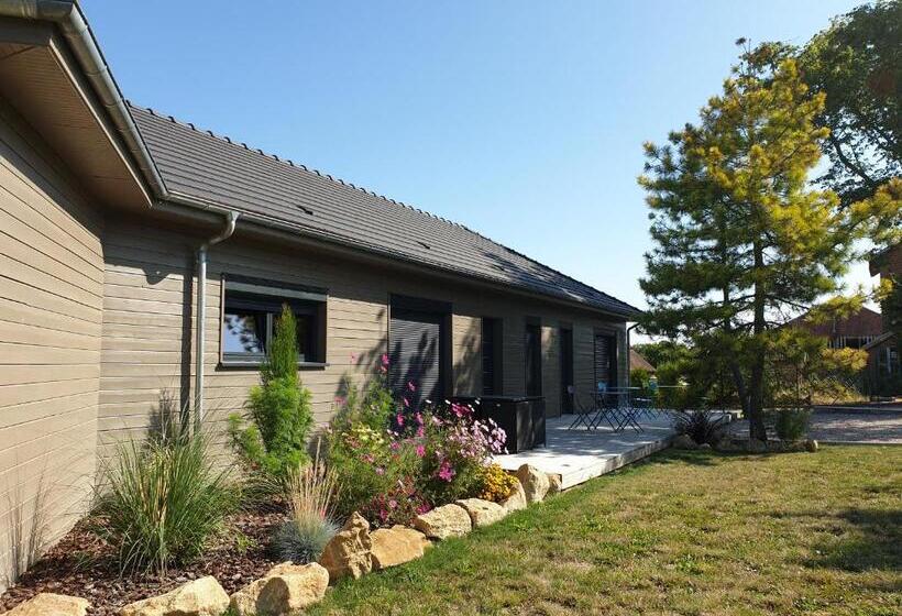 Номер Стандарт Вид на Сад, Cosy Wood House