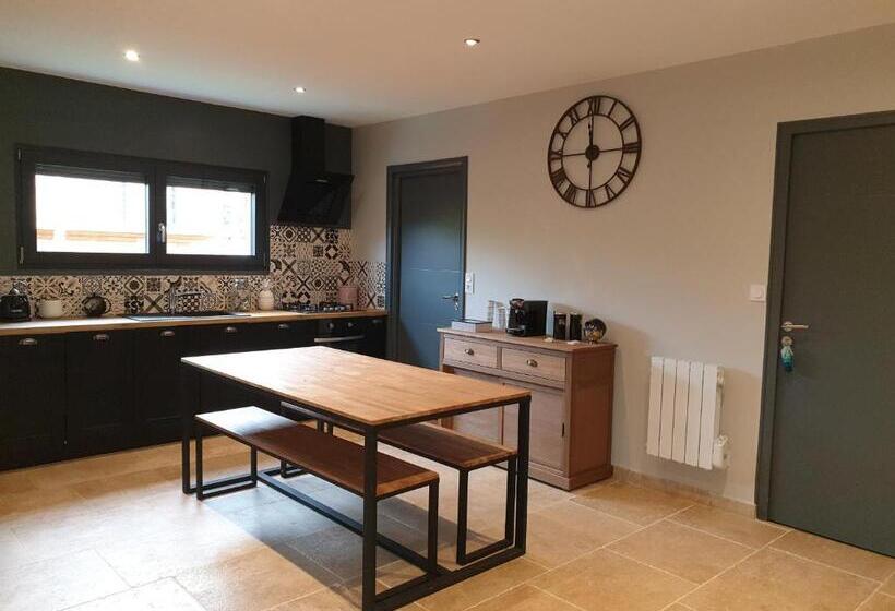 Номер Стандарт Вид на Сад, Cosy Wood House