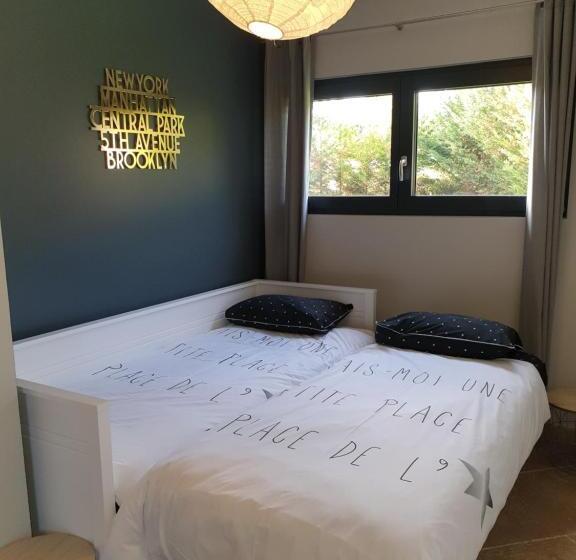 Семейный Номер Вид на Сад, Cosy Wood House