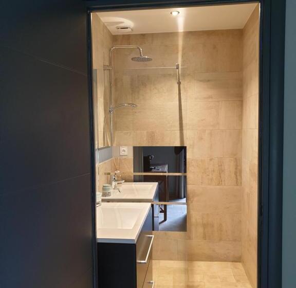 Номер Стандарт Вид на Сад, Cosy Wood House