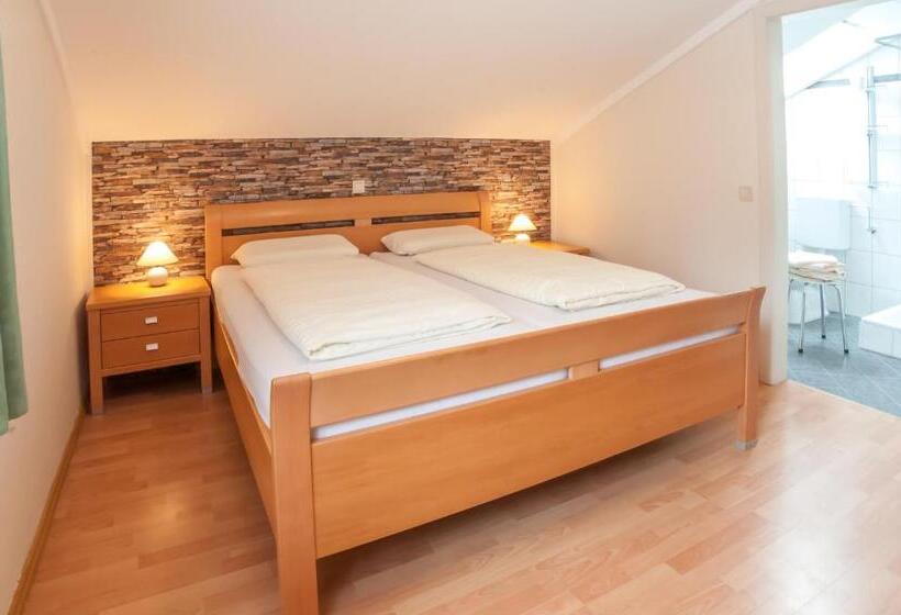 Апартаменты 2 Спальни, Waldpension Schiefling Am See