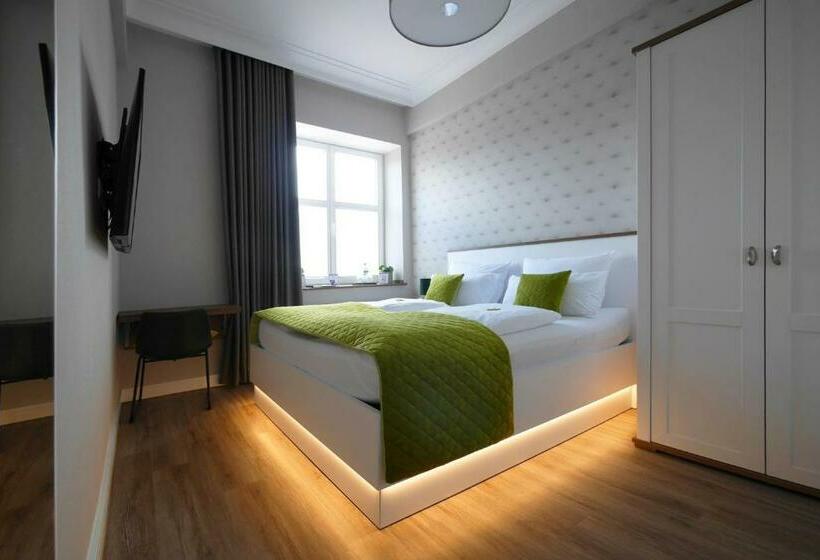 Номер Стандарт, Altes Amtshaus