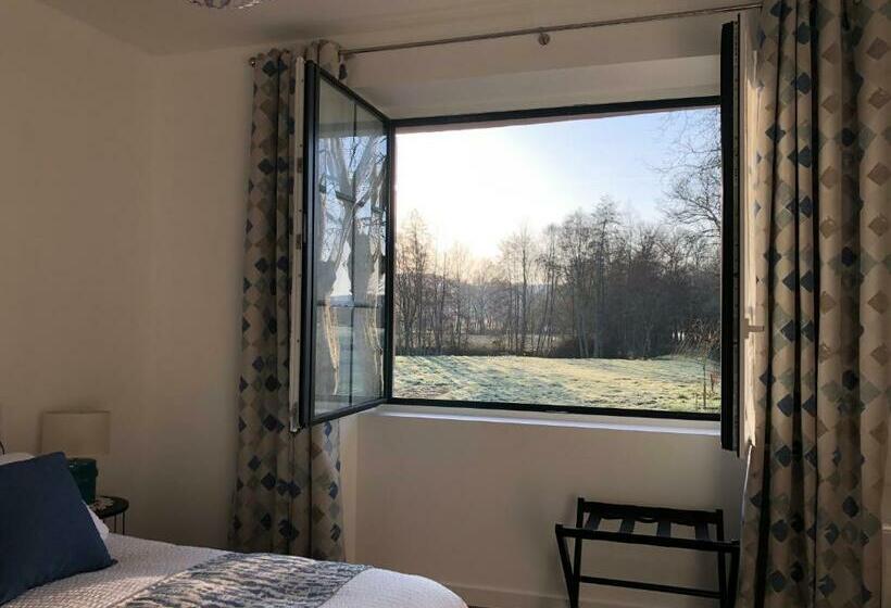 غرفة قياسية, Le Moulin De Lassalle