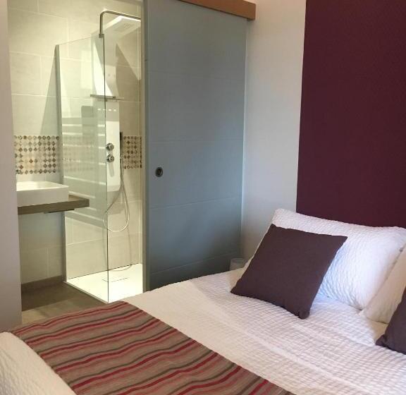 غرفة عائلية, Le Moulin De Lassalle