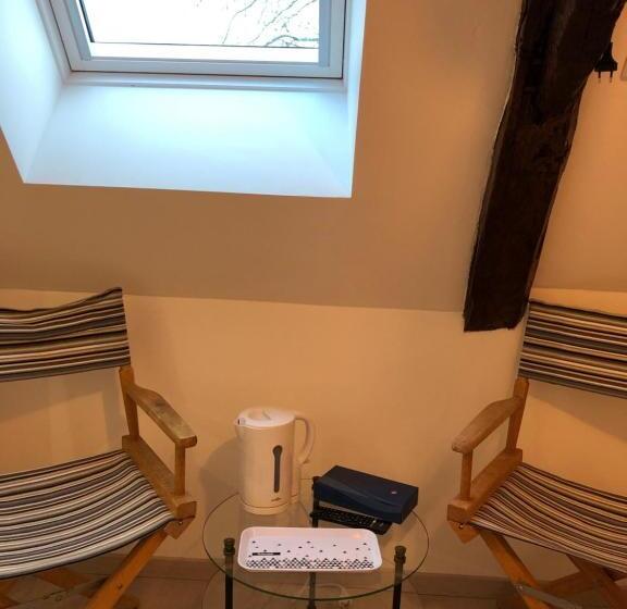 غرفة قياسية, Le Moulin De Lassalle